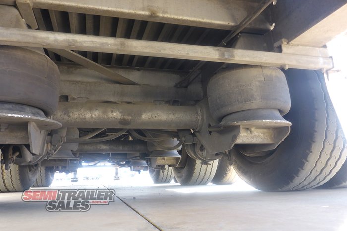 2009 Maxitrans 24 Pallet Dropdeck Curtainsider with Mezz