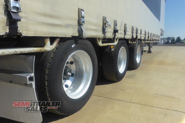 2009 Maxitrans 24 Pallet Dropdeck Curtainsider with Mezz