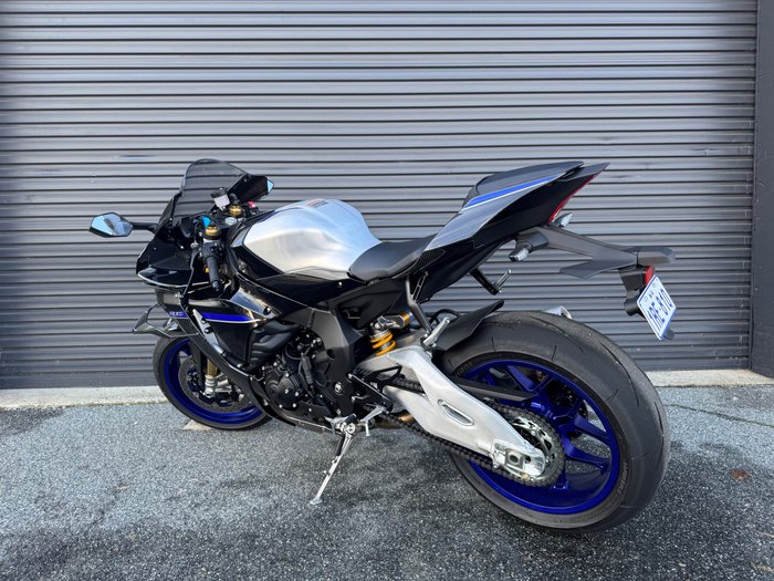 2026 Yamaha YZF-R1M Carbon Fibre