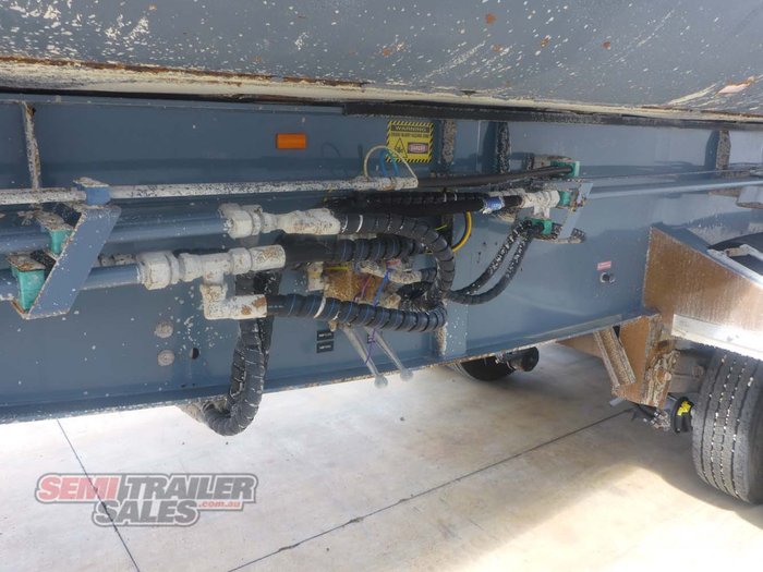 2018 Howard Porter Tri Axle Side Tipper