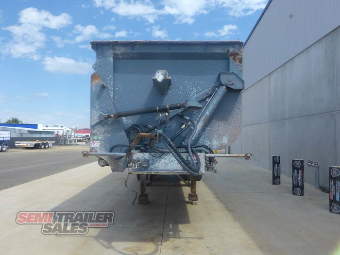 2018 Howard Porter Tri Axle Side Tipper