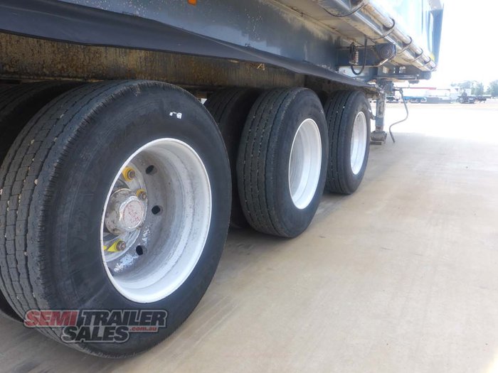 2018 Howard Porter Tri Axle Side Tipper