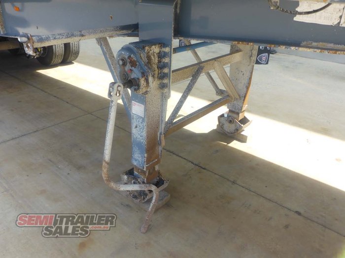 2018 Howard Porter Tri Axle Side Tipper