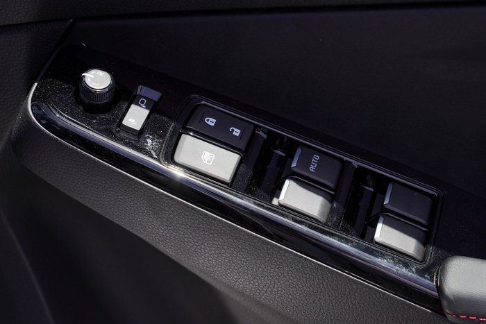 2025 Isuzu D-MAX X-TERRAIN