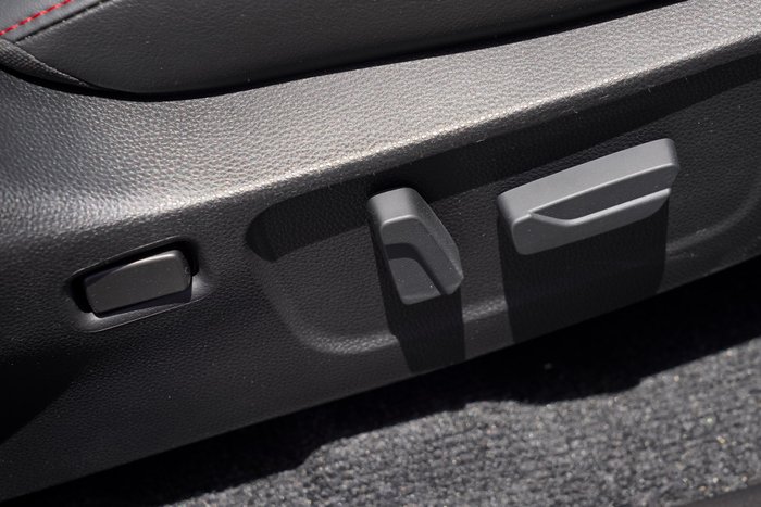 2025 Isuzu D-MAX X-TERRAIN