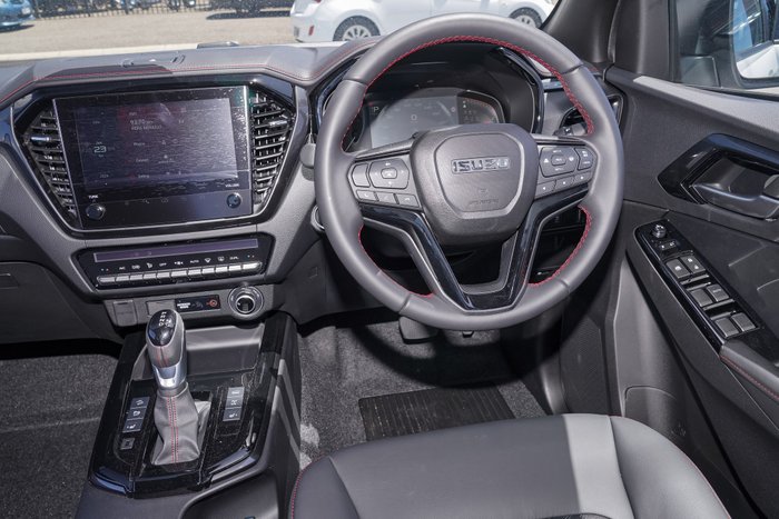 2025 Isuzu D-MAX X-TERRAIN