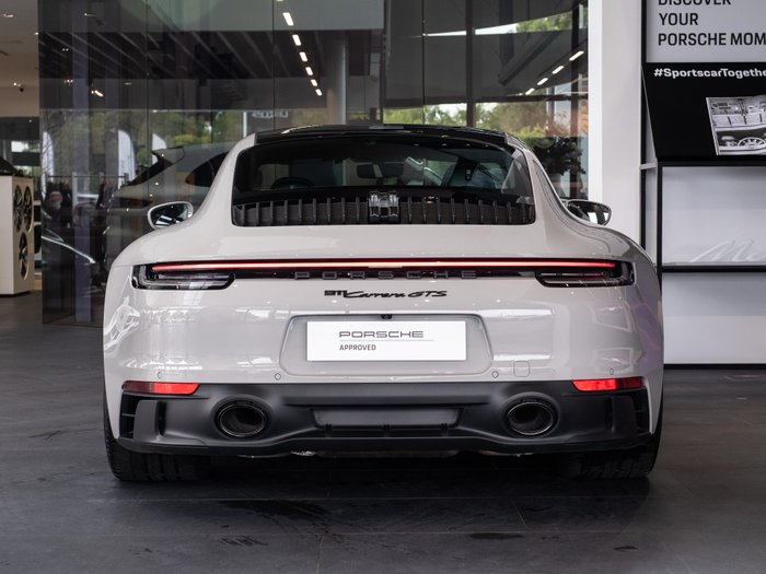 2024 Porsche 911 Carrera GTS