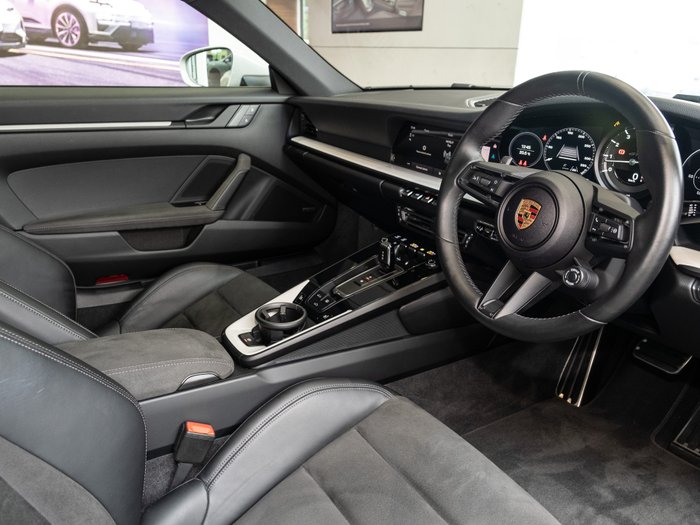 2024 Porsche 911 Carrera GTS