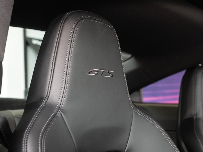 2024 Porsche 911 Carrera GTS