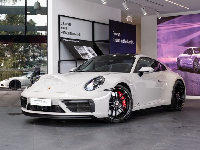 2024 Porsche 911 Carrera GTS