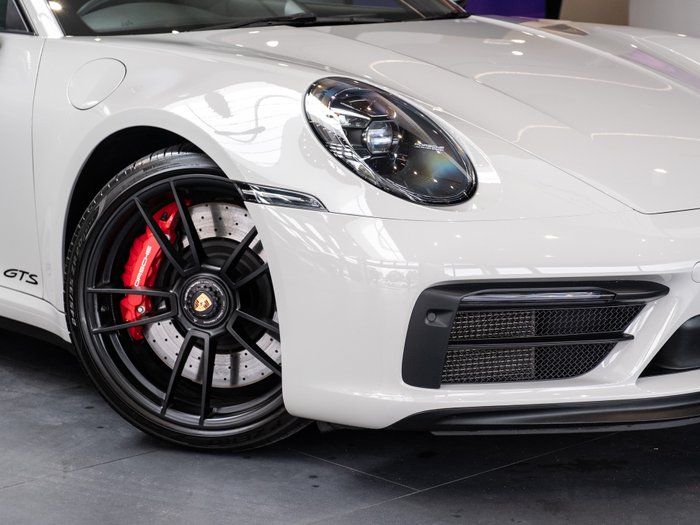 2024 Porsche 911 Carrera GTS