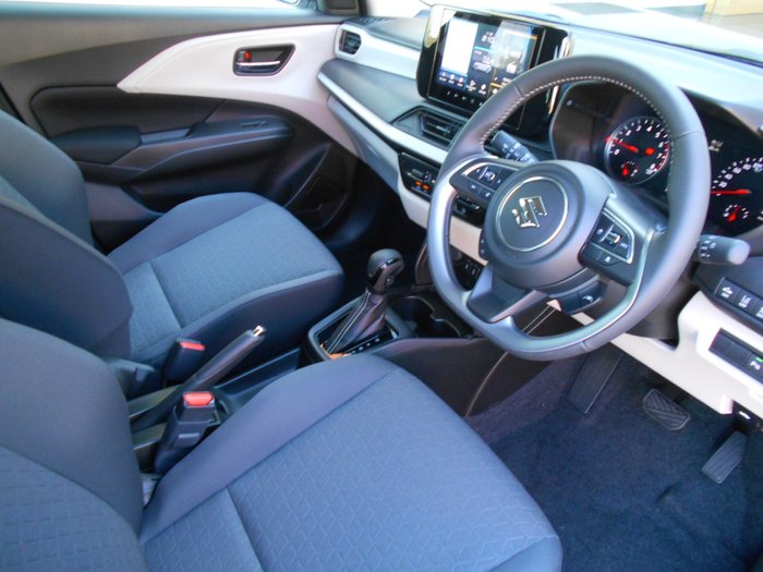 2025 Suzuki Swift Hybrid Plus