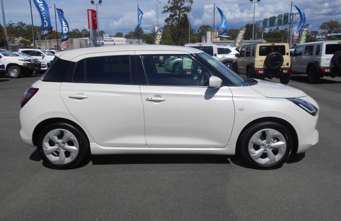 2025 Suzuki Swift Hybrid Plus