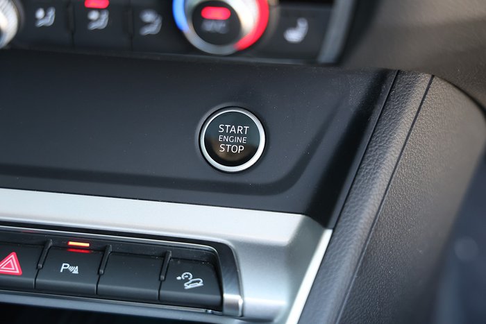 2024 AUDI Q3 35 TFSI DYNAMIC BLACK