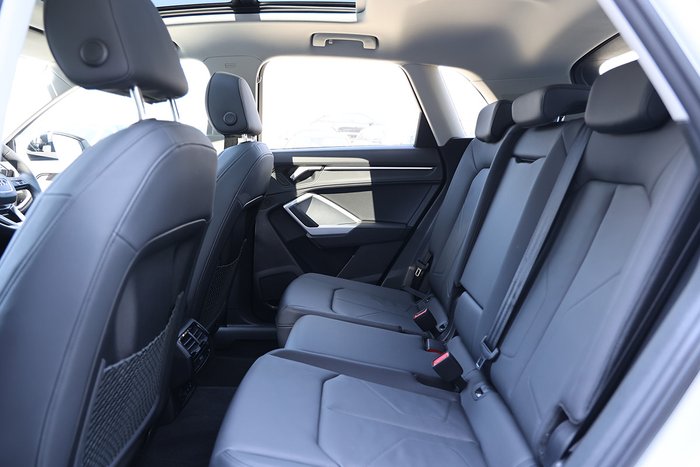 2024 AUDI Q3 35 TFSI DYNAMIC BLACK