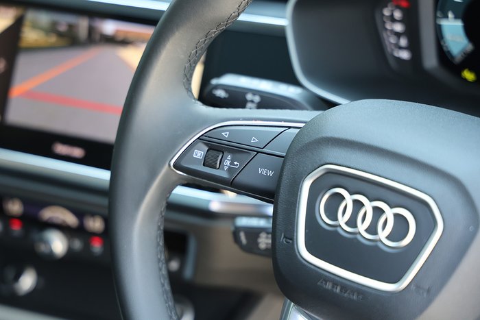 2024 AUDI Q3 35 TFSI DYNAMIC BLACK