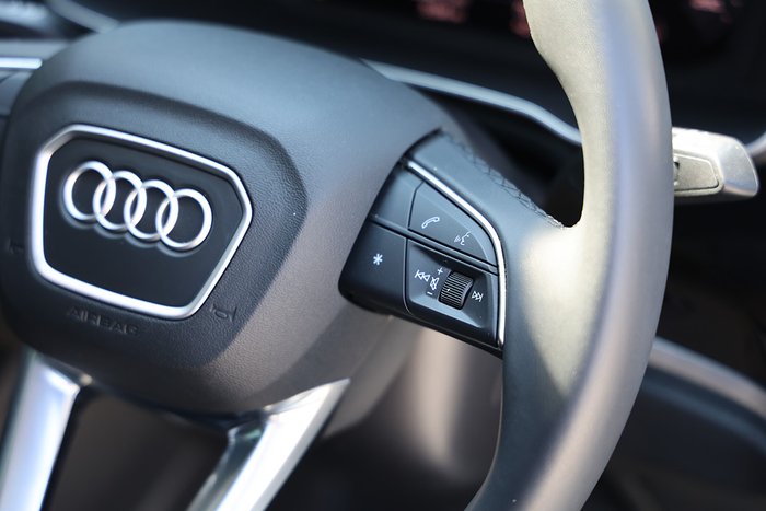 2024 AUDI Q3 35 TFSI DYNAMIC BLACK