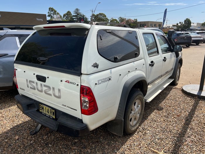2011 ISUZU DMAX LS