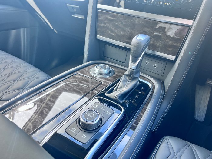 2025 Nissan Patrol Ti-L