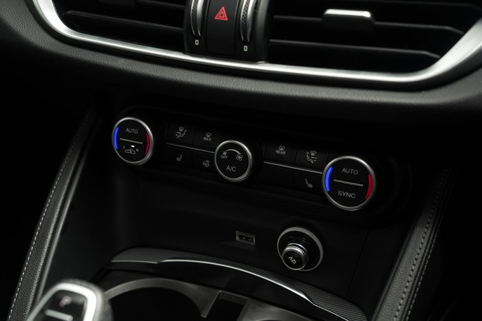 2023 Alfa Romeo Stelvio Veloce