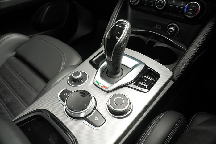 2023 Alfa Romeo Stelvio Veloce