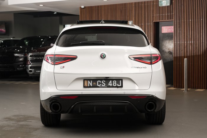 2023 Alfa Romeo Stelvio Veloce
