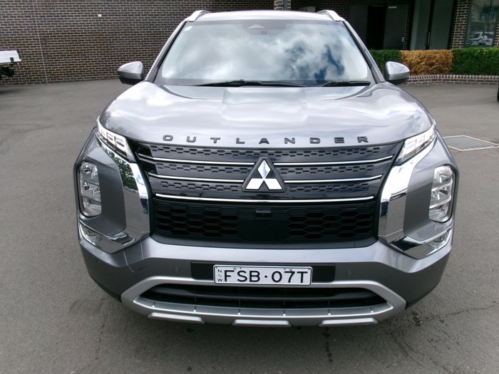 2022 MITSUBISHI OUTLANDER ASPIRE 7 SEAT (AWD)