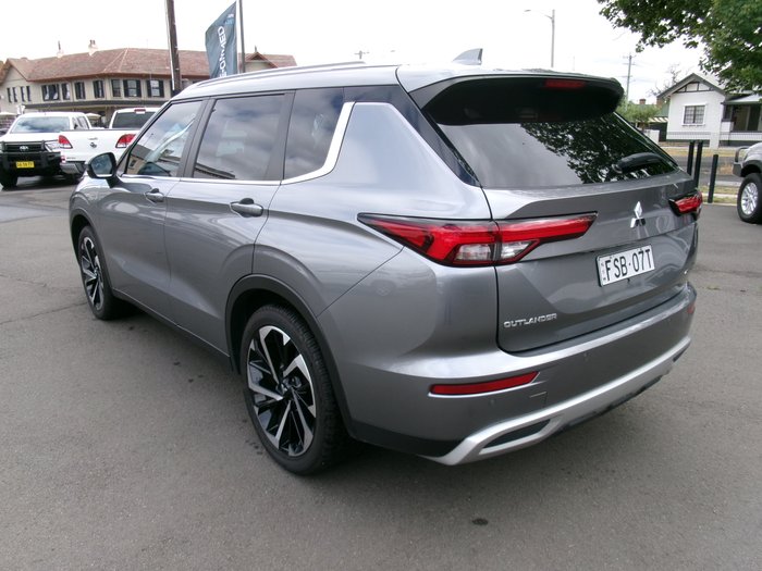 2022 MITSUBISHI OUTLANDER ASPIRE 7 SEAT (AWD)