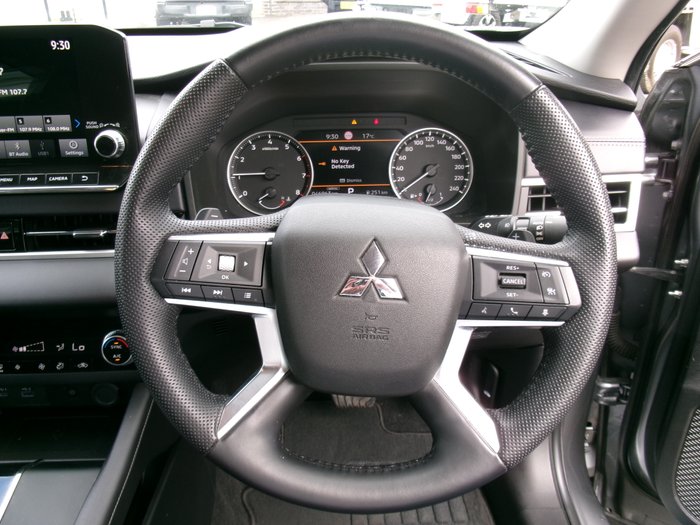 2022 MITSUBISHI OUTLANDER ASPIRE 7 SEAT (AWD)