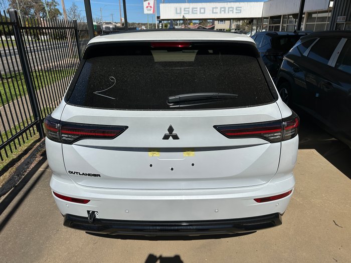 2026 MITSUBISHI OUTLANDER LS BLACK EDN