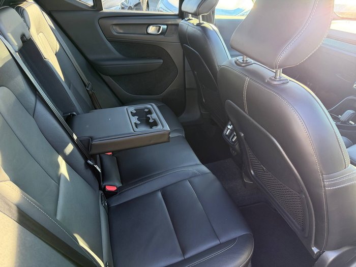 2018 Volvo XC40 T5 R-Design