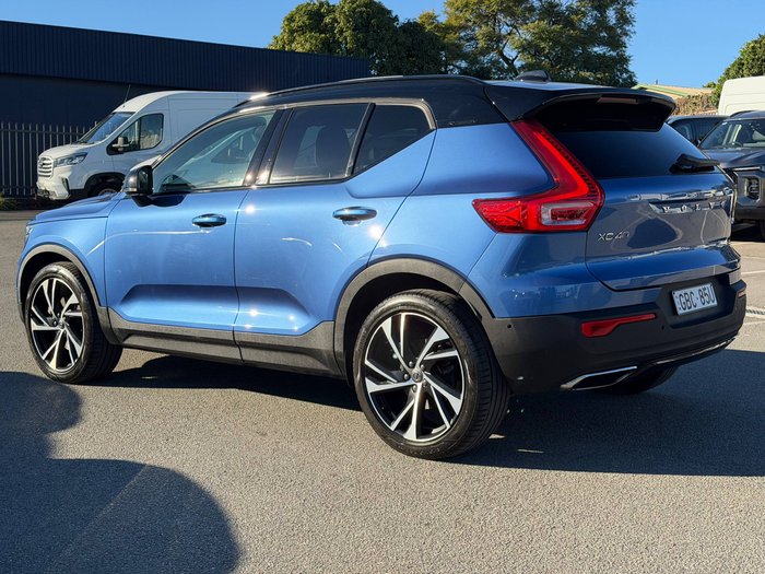 2018 Volvo XC40 T5 R-Design