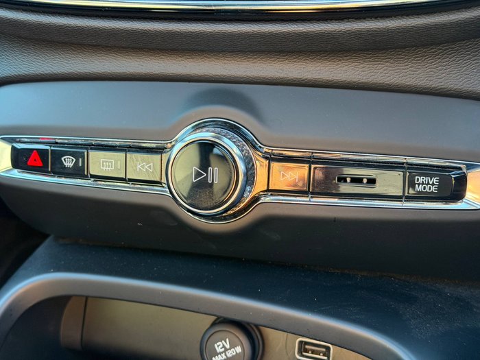 2018 Volvo XC40 T5 R-Design