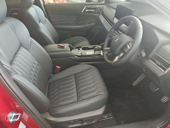 2026 MITSUBISHI Outlander EXCEED