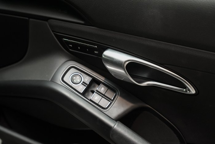 2017 Porsche 718 Cayman