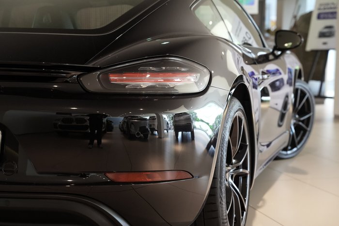 2017 Porsche 718 Cayman