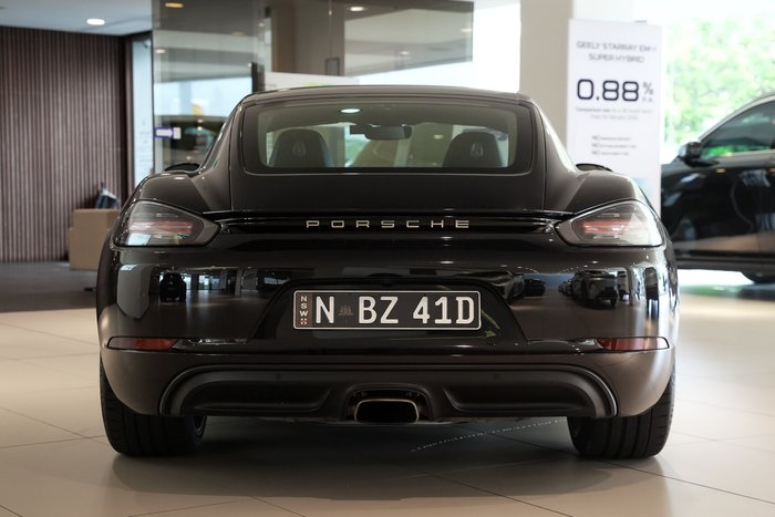 2017 Porsche 718 Cayman