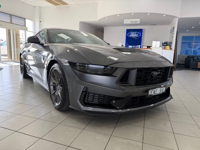 2024 Ford Mustang Dark Horse