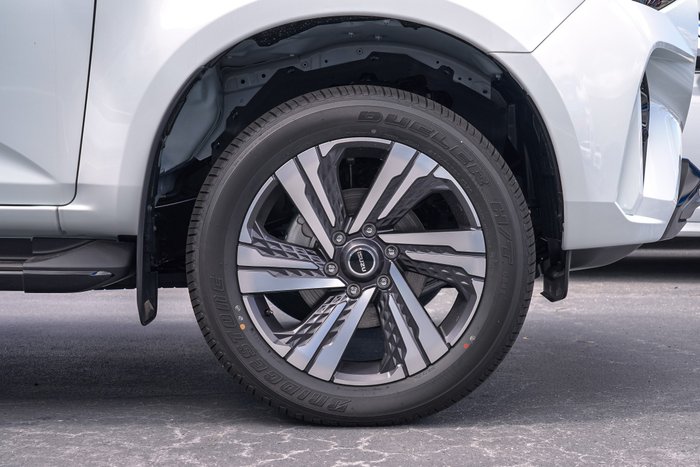 2025 Isuzu MU-X LS-T