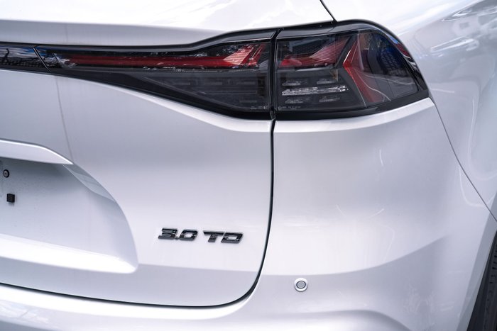 2025 Isuzu MU-X LS-T