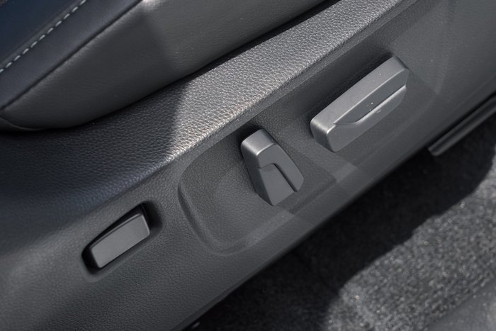 2025 Isuzu MU-X LS-T