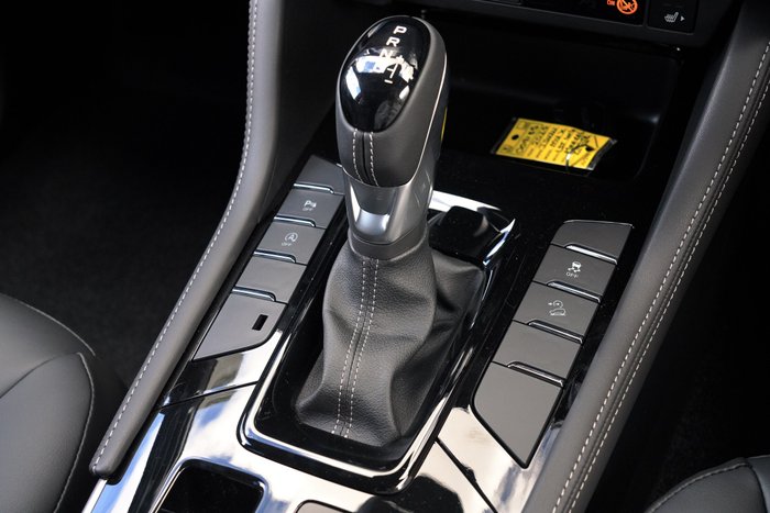 2025 Isuzu MU-X LS-T