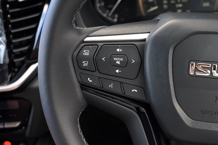 2025 Isuzu MU-X LS-T