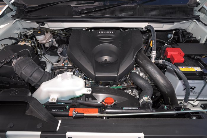 2025 Isuzu MU-X LS-T