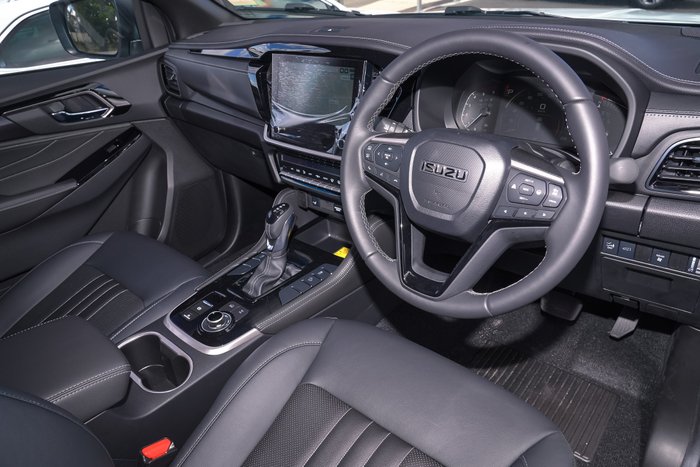 2025 Isuzu MU-X LS-T