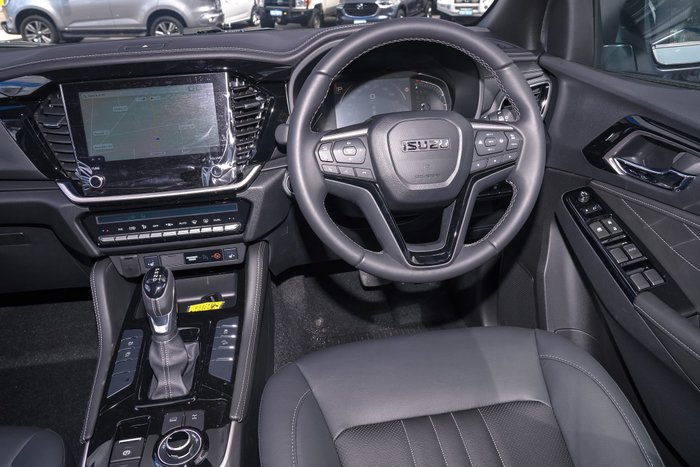 2025 Isuzu MU-X LS-T