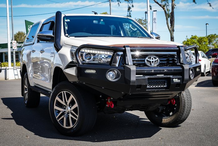 2019 Toyota HILUX SR5