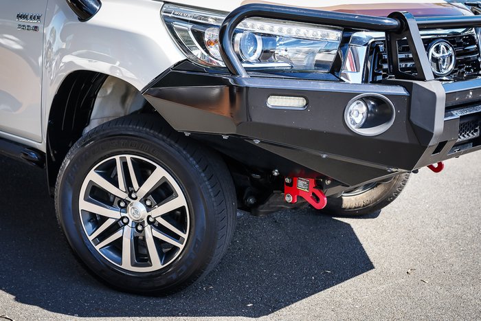 2019 Toyota HILUX SR5