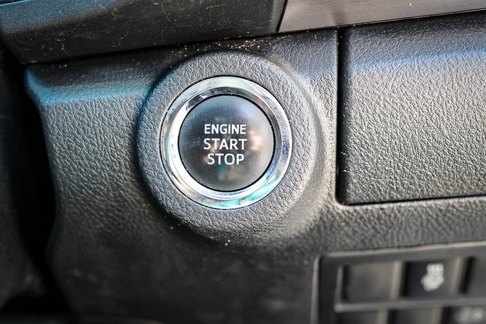 2019 Toyota HILUX SR5