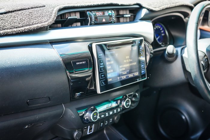 2019 Toyota HILUX SR5